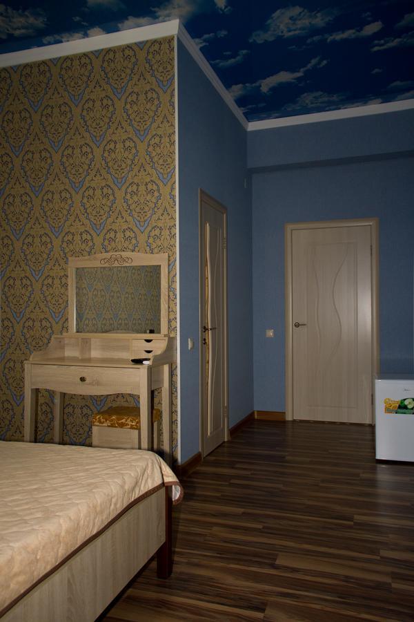 Guest House Vzgorye Gagra Exterior photo